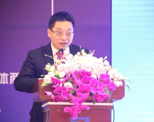 冠瑞·共享健康新时代——冠瑞集团518副经理以上干部任命暨年中表彰大会圆满结束(图13) 冠瑞·共享健康新时代——冠瑞集团518副经理以上干部任命暨年中表彰大会圆满结束(图13)