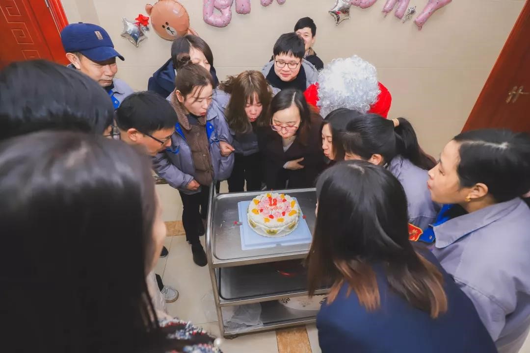 【圣诞礼 生日季】冠瑞(上海)医疗科技产业园圣诞生日趴(图15) 【圣诞礼 生日季】冠瑞(上海)医疗科技产业园圣诞生日趴(图15)